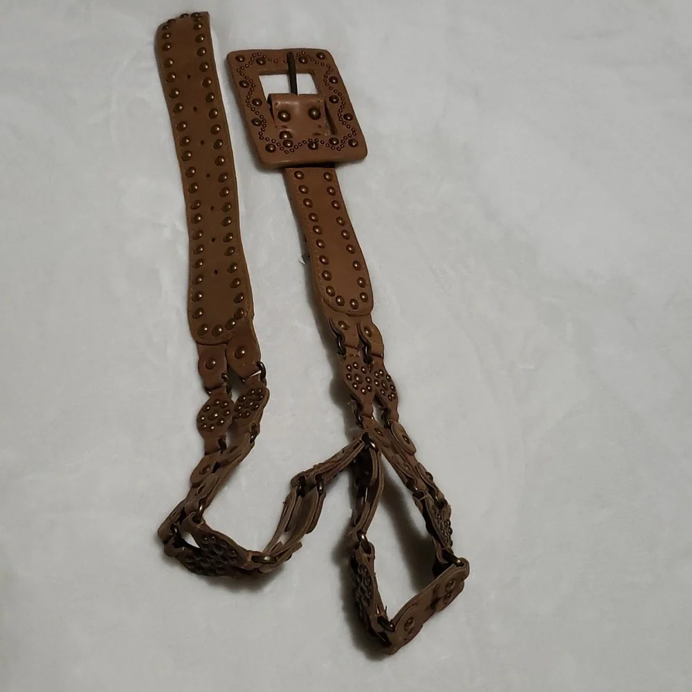 FREE PEOPLE STUDDED BELT. Size S/M‎ (43ins)